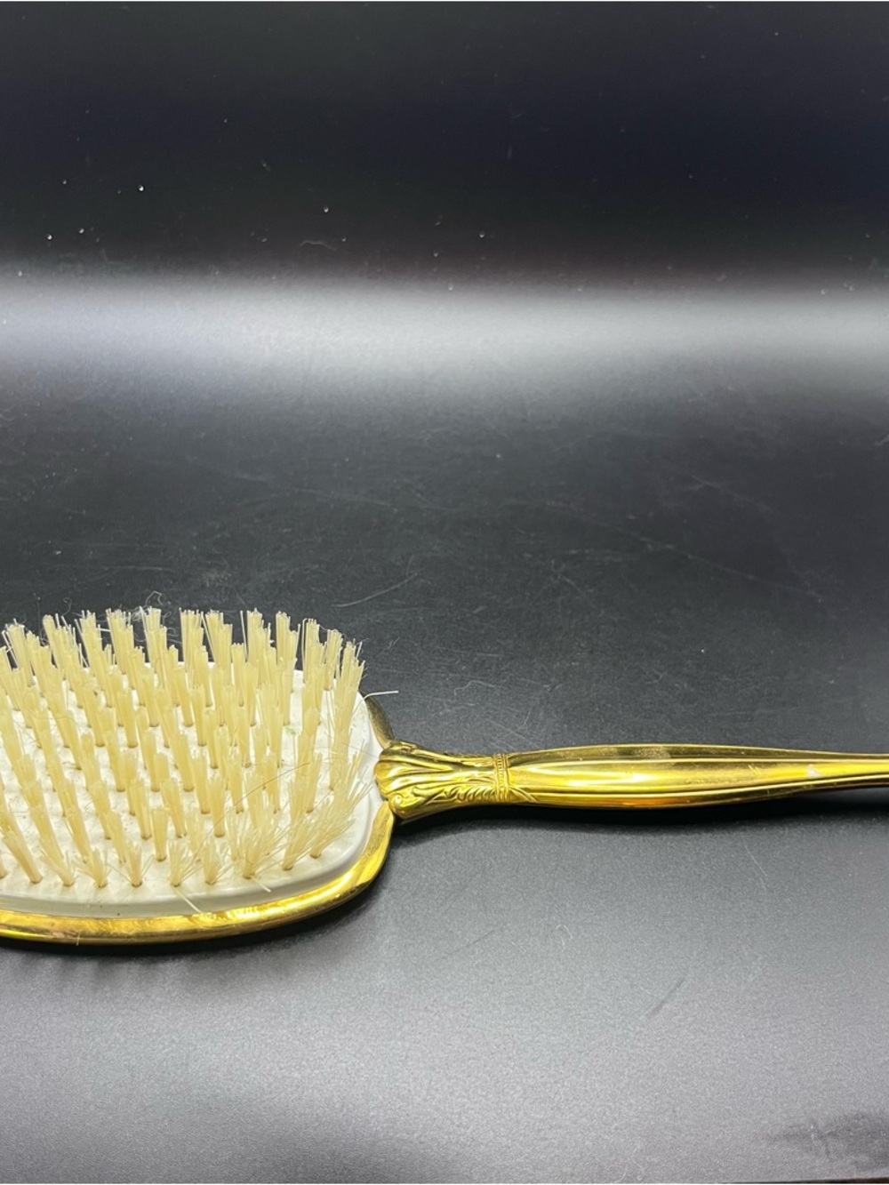 Vintage Art Deco Gold Tone Floral Vanity Hairbrush 1940s Hollywood Regency - Picture 3 of 3